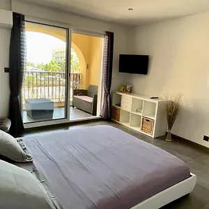 Studio Neuf Le Port/plage D’hyères Appartement Hyères